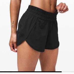 Lululemon Tracker Short 4”